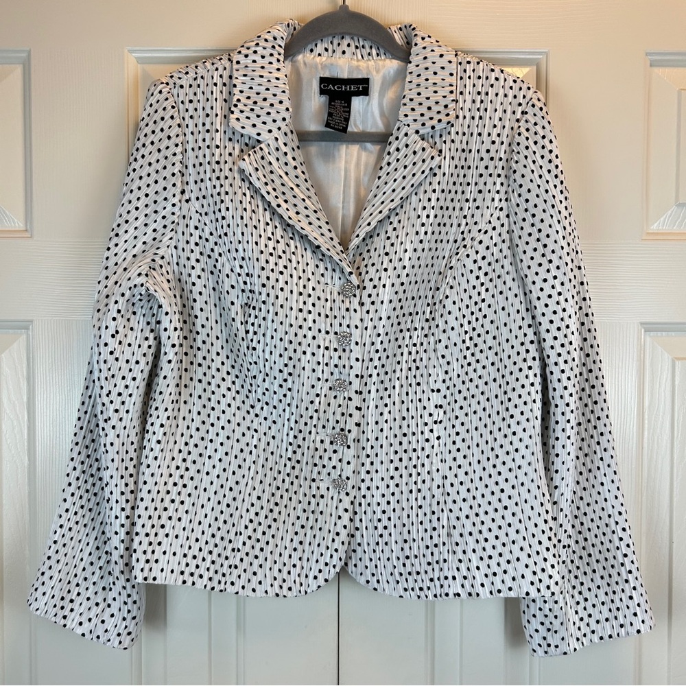 Vintage Cachet White Polka Dot Blazer